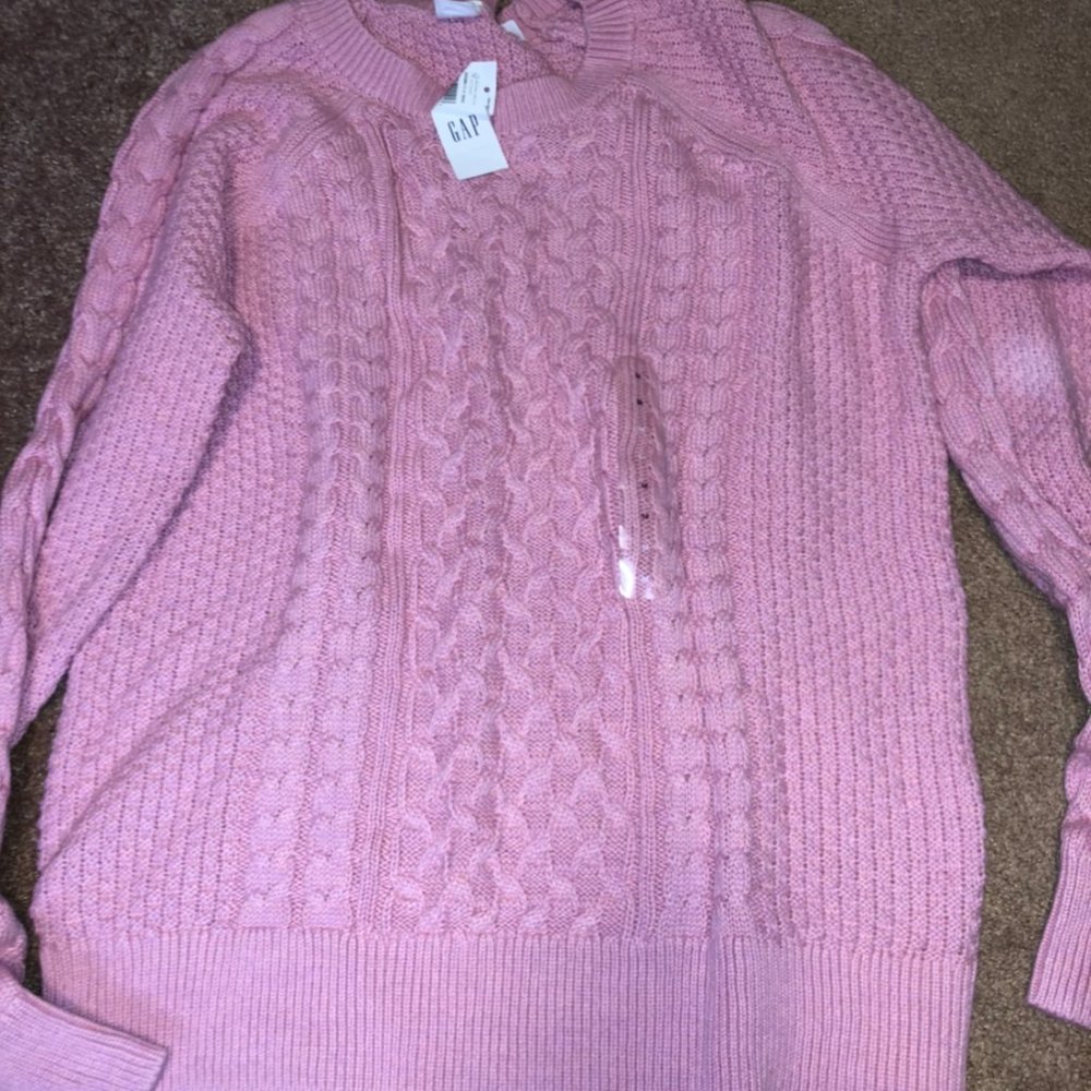 GAP Sweater